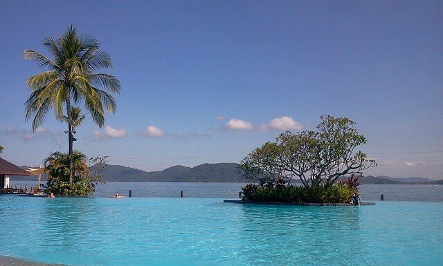 해외 여행 중 찍은 영상 용량 부족할 때 외장 하드 대신 사용하는 온라인 저장소